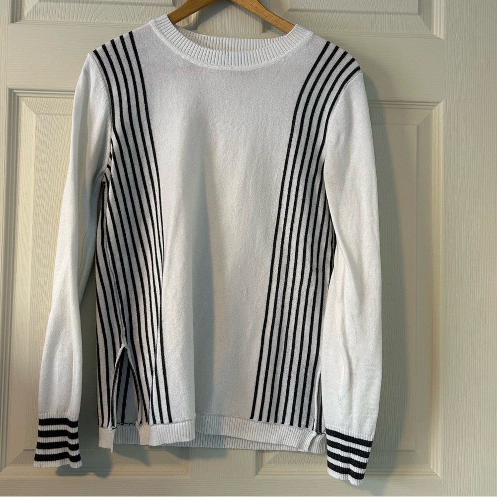 XS FATE white and black/dark grey striped sweater with split hem